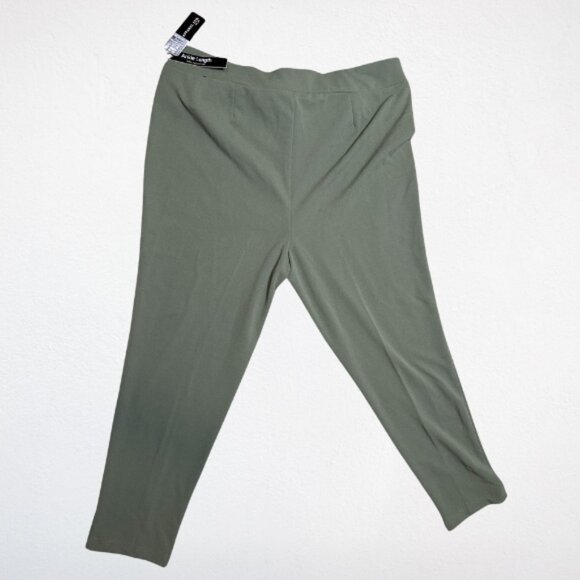 Soho Olive Green Ankle Pants with Waist Tie NWT Size 2X - Picture 2 of 3
